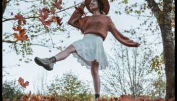 DIY fotografēšanas pozas: objektu vadīšana pārsteidzošiem kadriem