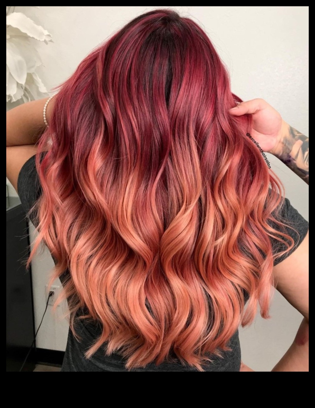 Saulrieta roze Siltas un sārtas matu krāsas idejas romantiskam pieskārienam 3 Saulrieta roze: siltas un sārtas matu krāsas idejas romantiskam pieskārienam