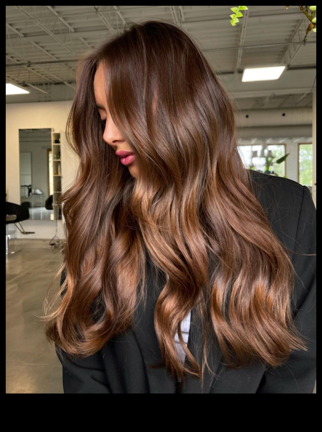 Vasaras saulriets: siltas un mirdzošas matu krāsas idejas sezonai