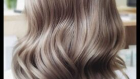 Ashy Allure. Informācija pelnu matu krāsu vēsajām pieskaņām 1 Pelnu pievilcība: izpētiet vēsās pelnu matu krāsu pieskaņas