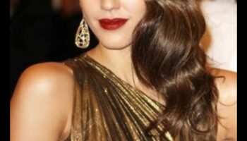 Glamour viļņi: sarkanā paklāja iedvesmoti stili viļņainiem matiem