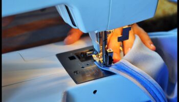 The Sustainable Sewist: DIY apģērbi un aksesuāri zaļākam skapim